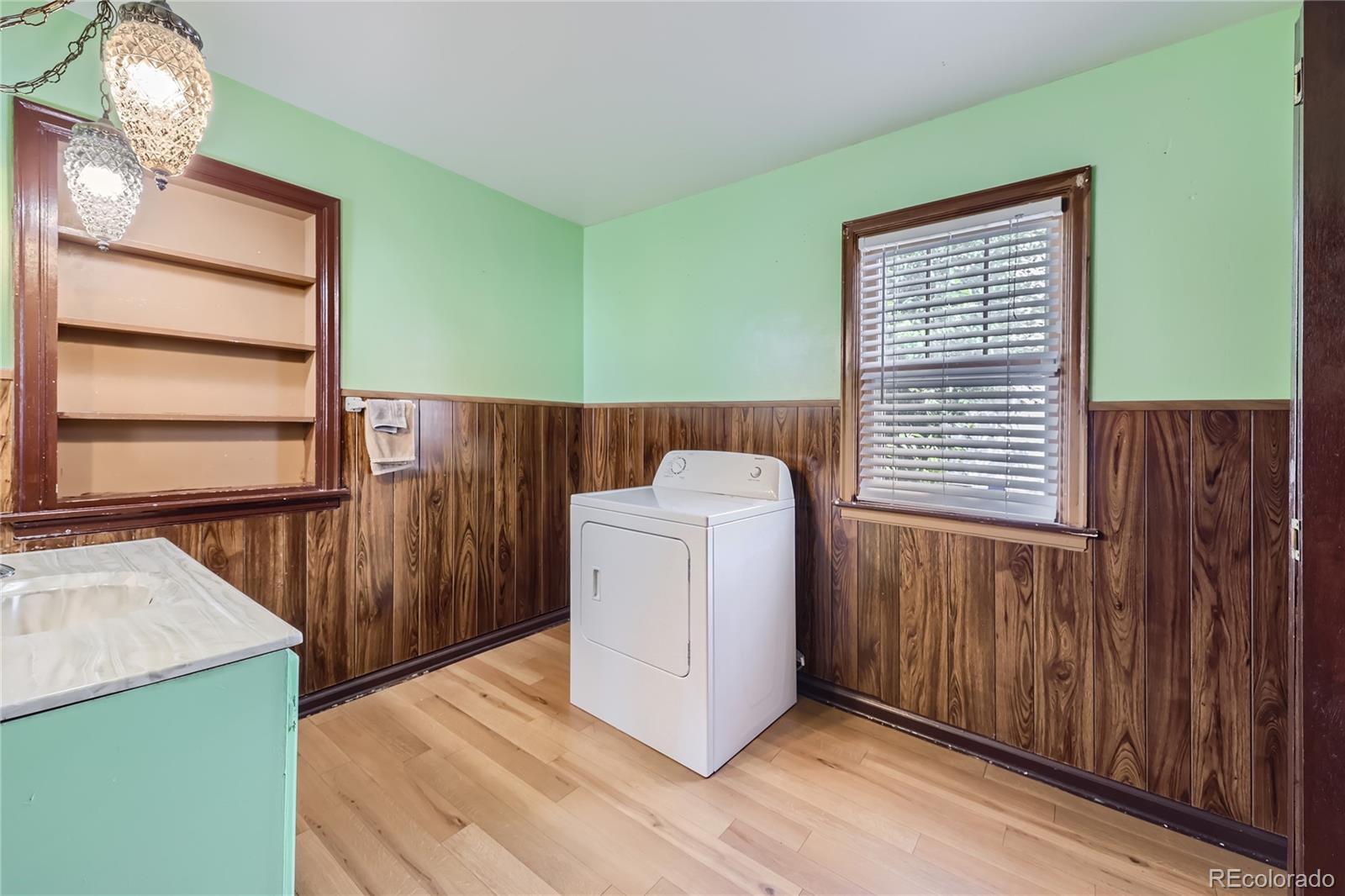 MLS Image #11 for 175 s clay street,denver, Colorado