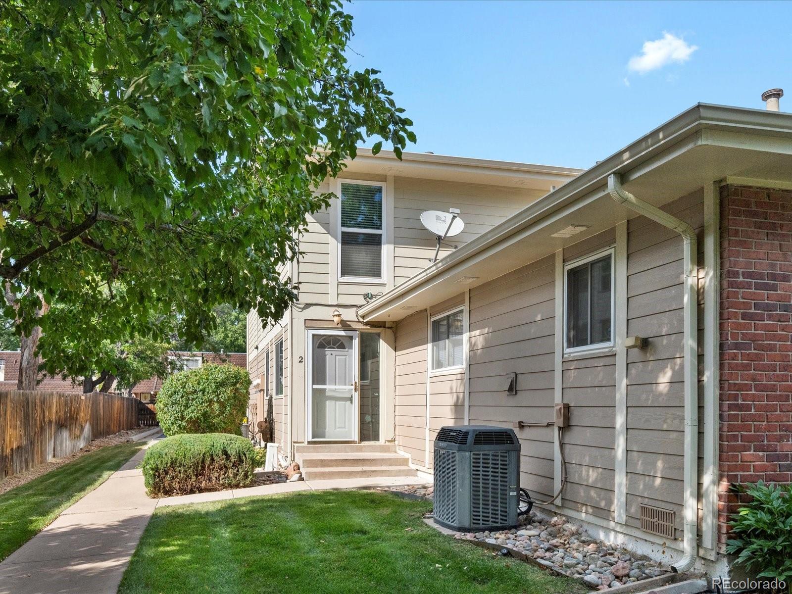 MLS Image #2 for 1250 s monaco parkway,denver, Colorado