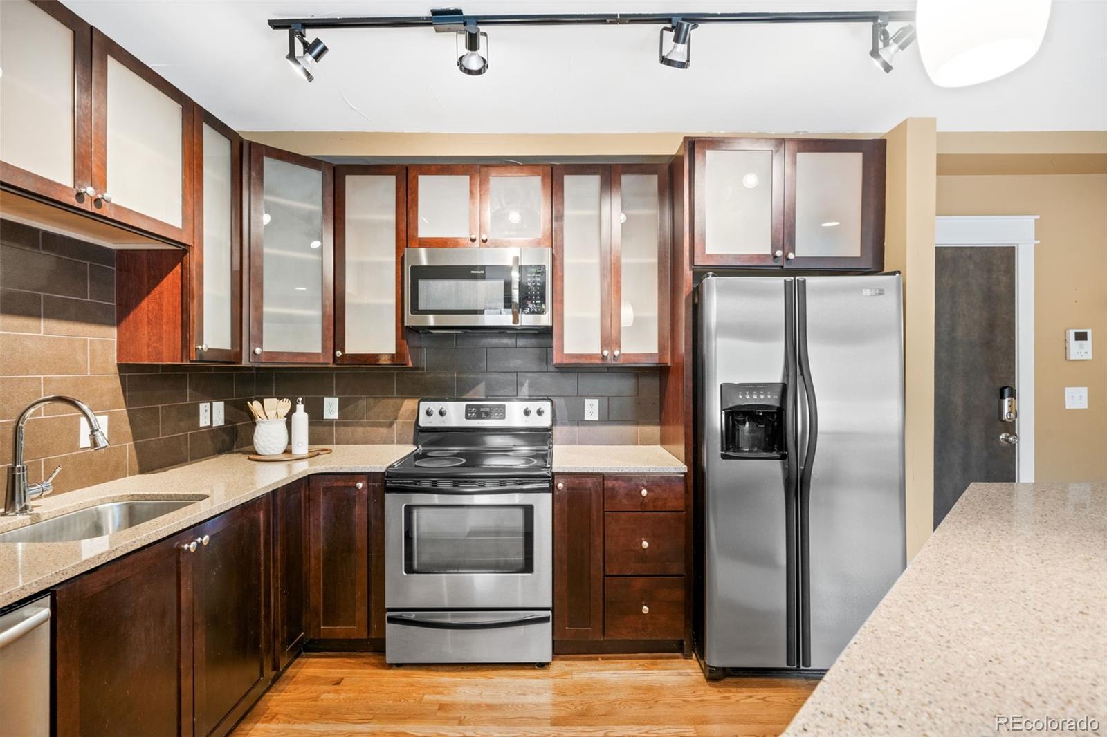 MLS Image #10 for 740 n sherman street,denver, Colorado