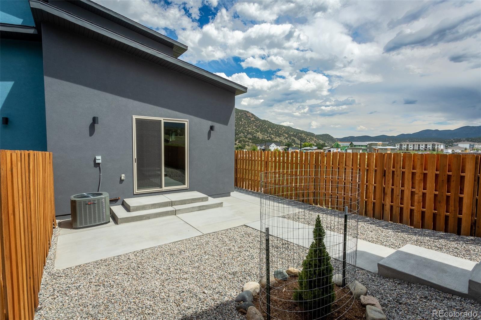 MLS Image #29 for 118  southside loop,salida, Colorado