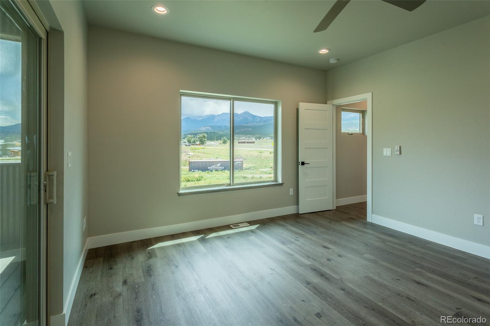 MLS Image #39 for 118  southside loop,salida, Colorado