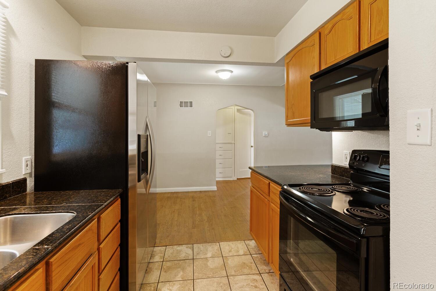 MLS Image #18 for 3323 s pearl street,englewood, Colorado