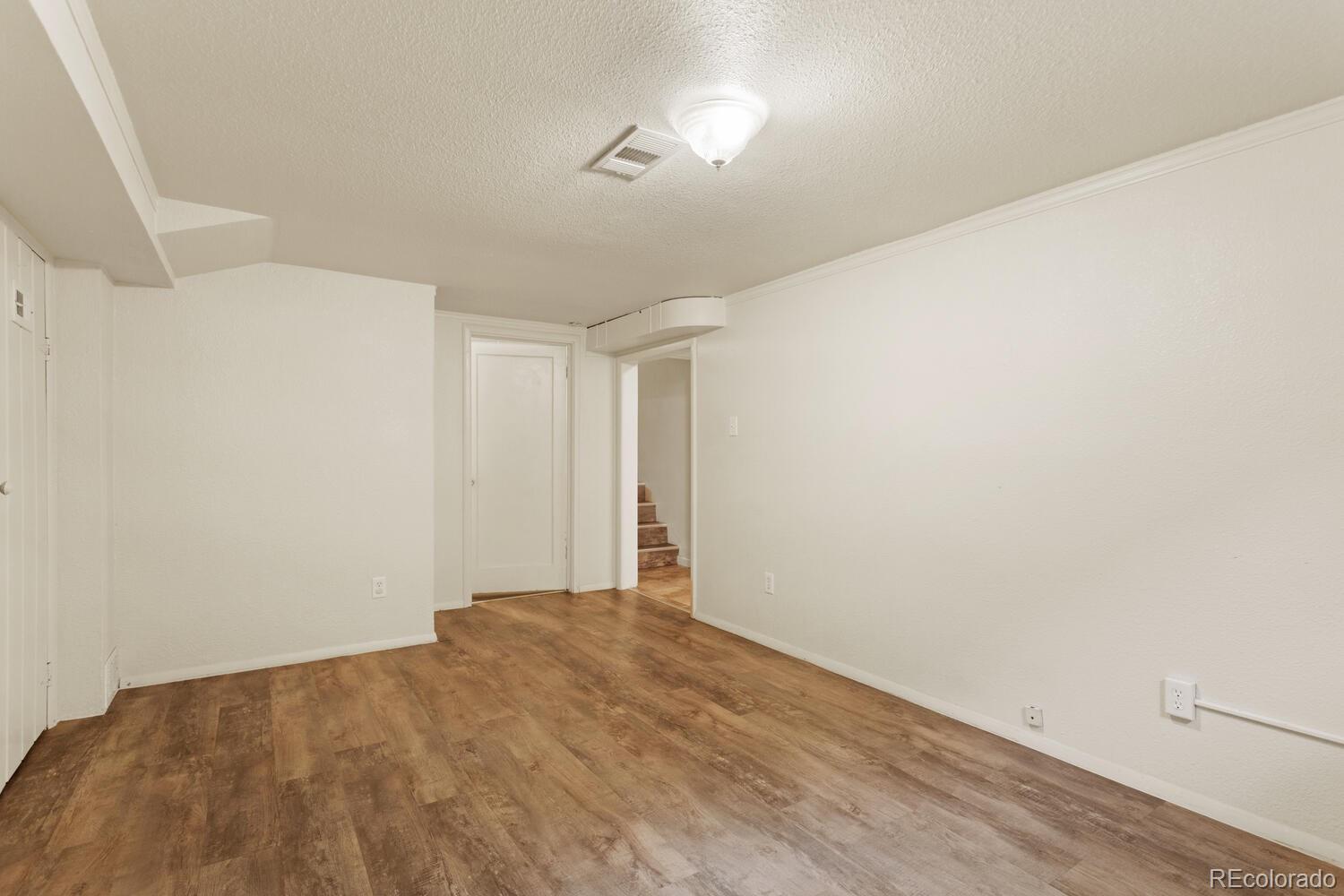 MLS Image #26 for 3323 s pearl street,englewood, Colorado