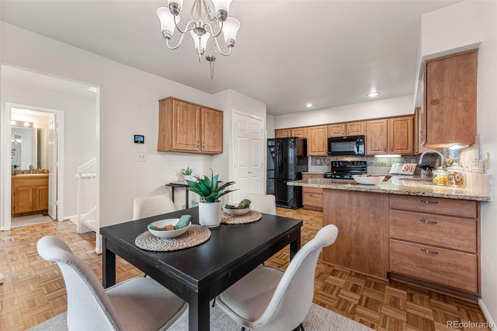 MLS Image #11 for 245 s monaco parkway,denver, Colorado