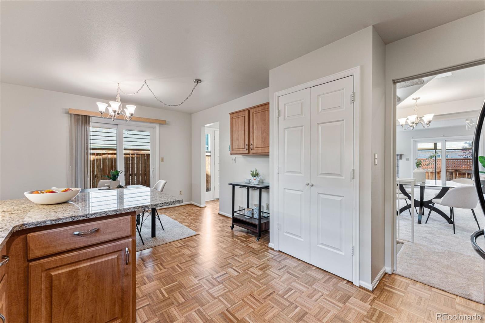 MLS Image #16 for 245 s monaco parkway,denver, Colorado