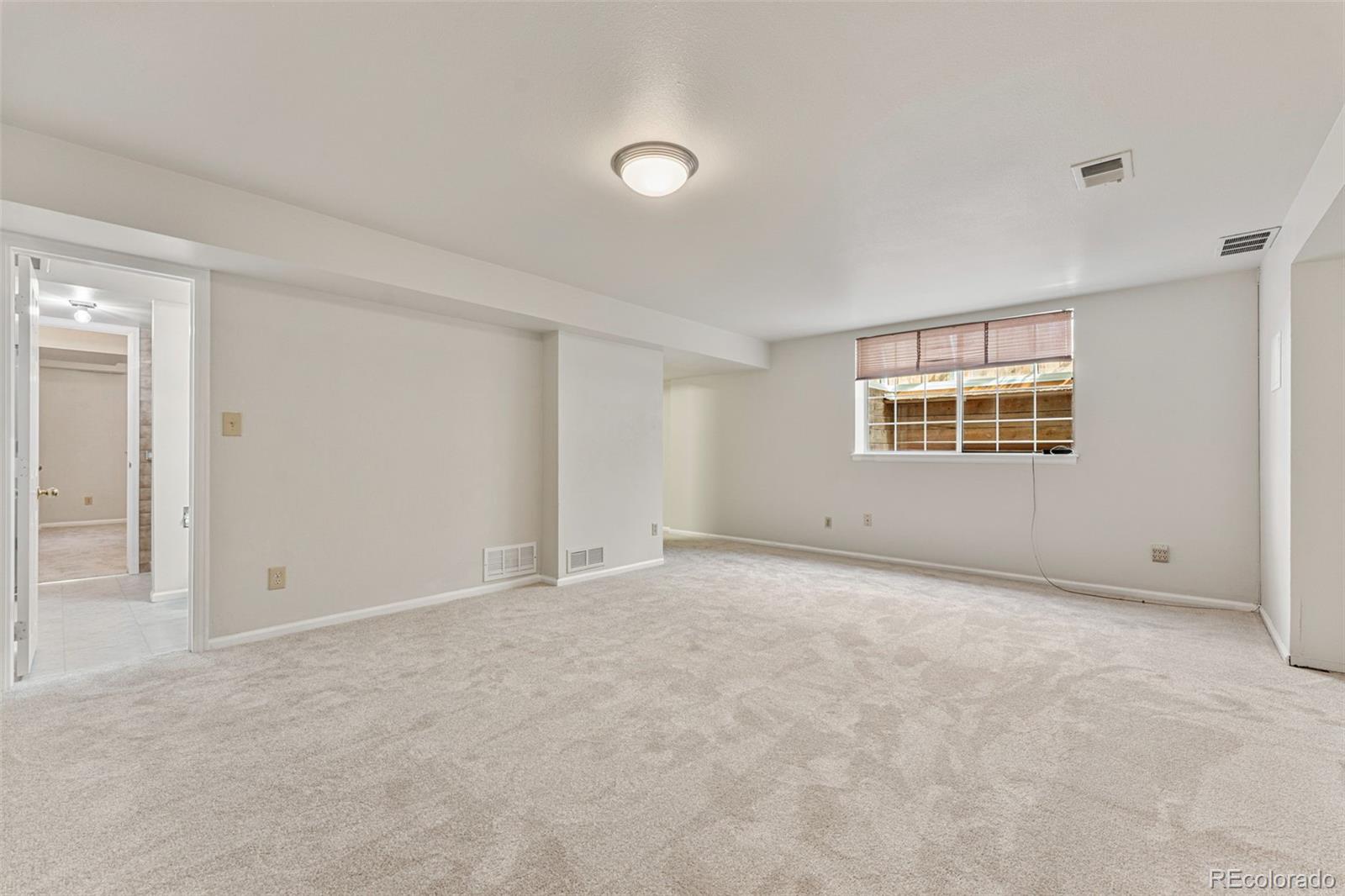 MLS Image #33 for 245 s monaco parkway,denver, Colorado