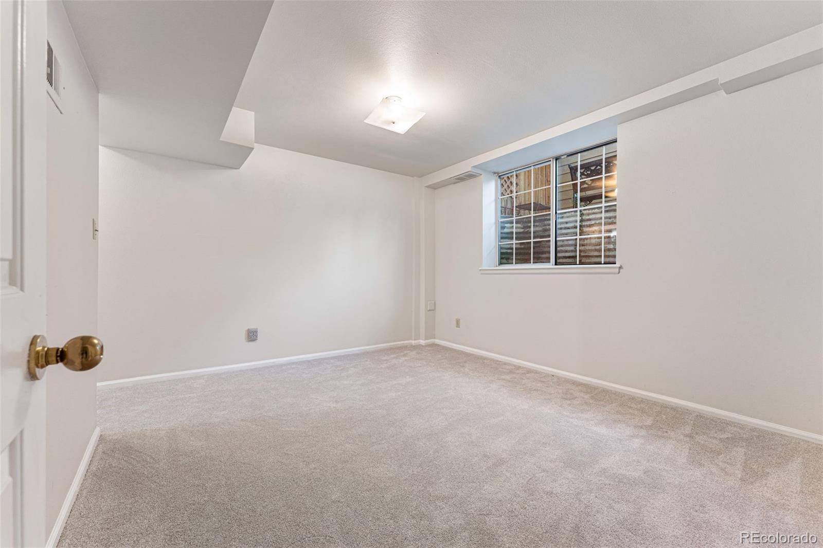 MLS Image #34 for 245 s monaco parkway,denver, Colorado