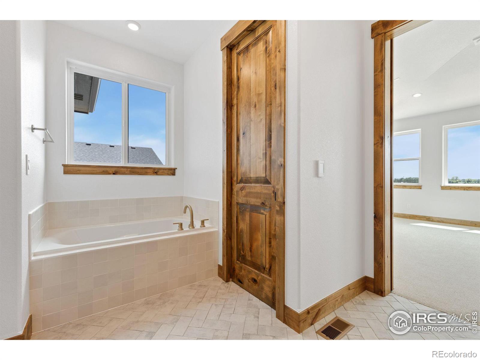 MLS Image #27 for 881  loess lane,windsor, Colorado