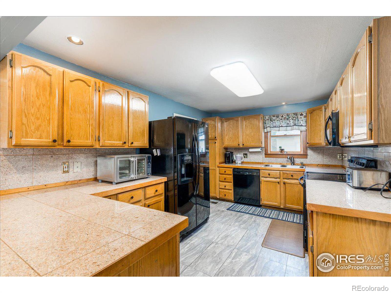 MLS Image #2 for 129  oak street,windsor, Colorado