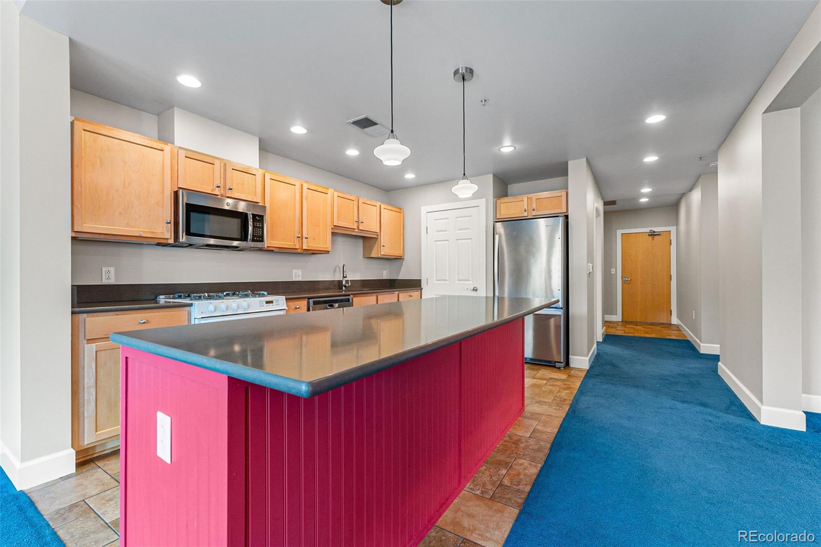 MLS Image #6 for 1631 n emerson street,denver, Colorado