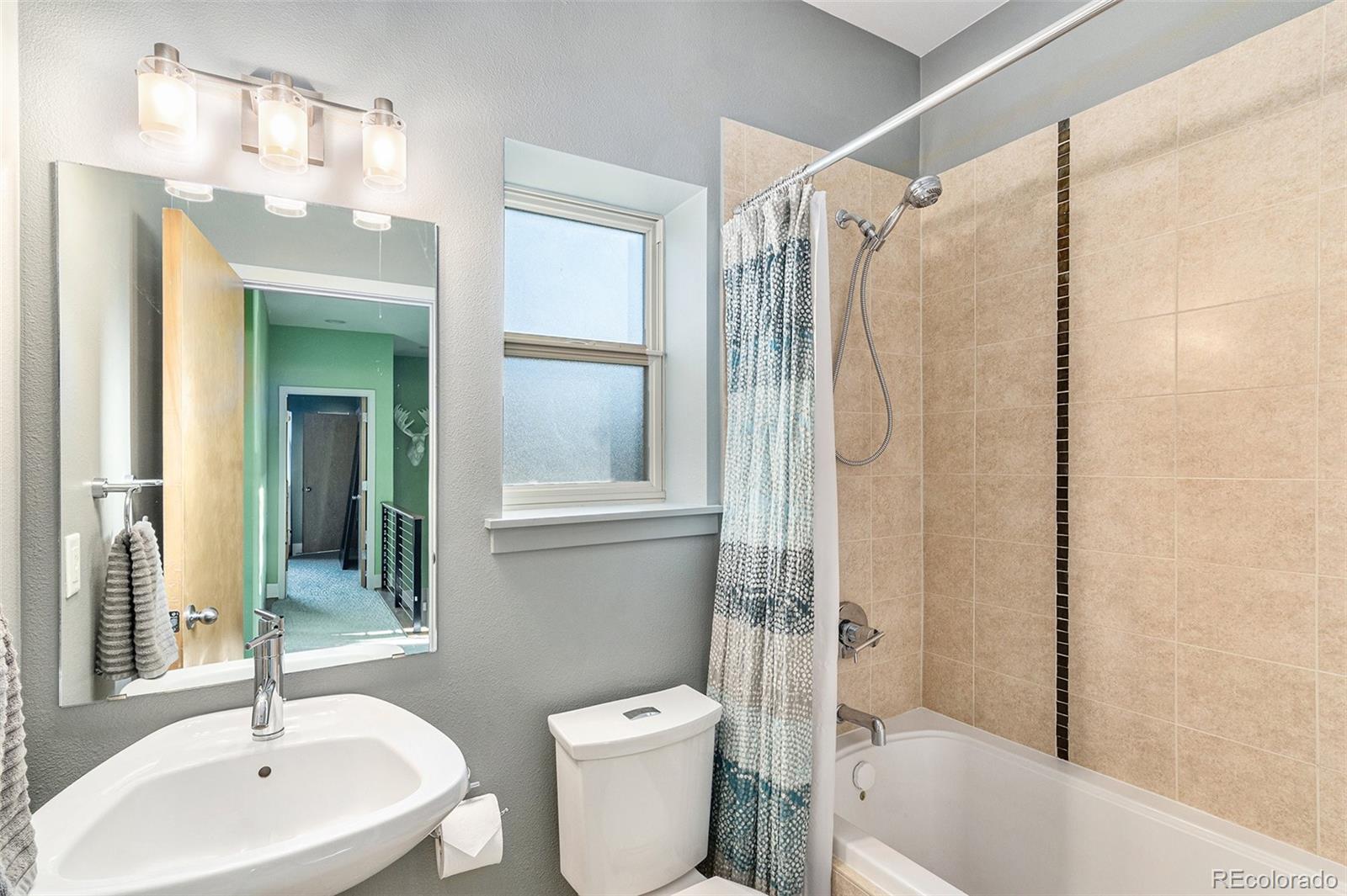 MLS Image #22 for 1624 n gilpin street,denver, Colorado