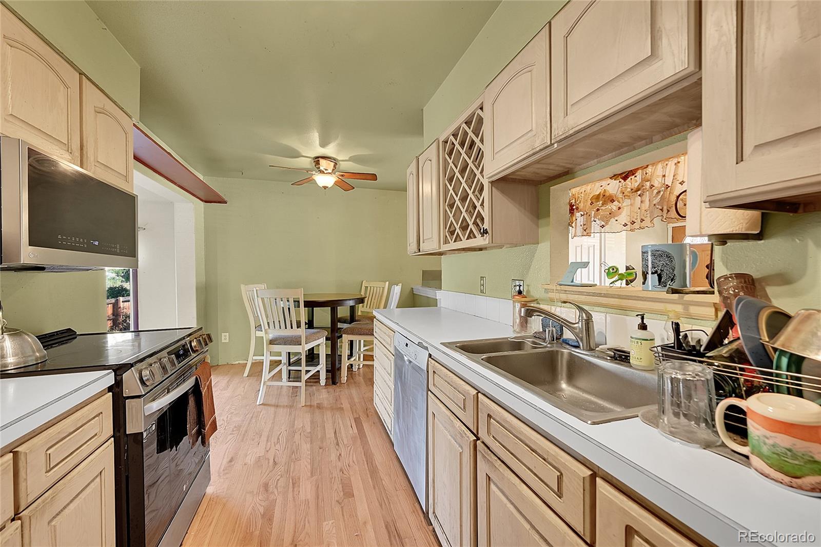 MLS Image #13 for 3783 s lee court,denver, Colorado