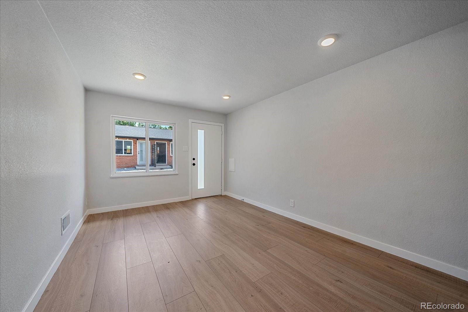 MLS Image #6 for 3738 n eliot street 3,denver, Colorado