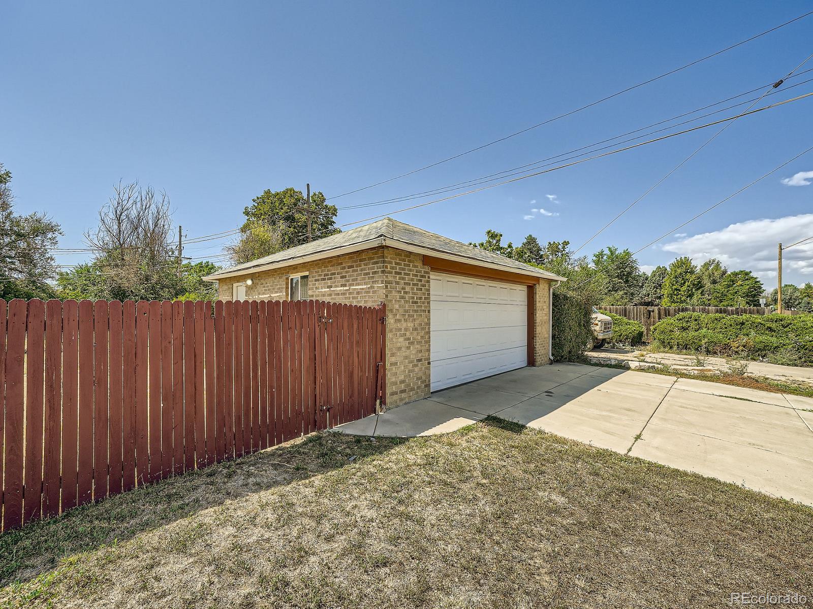 MLS Image #25 for 2565  quebec street,denver, Colorado