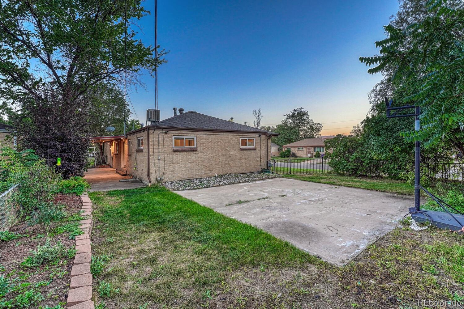 MLS Image #45 for 2790 s hudson street,denver, Colorado