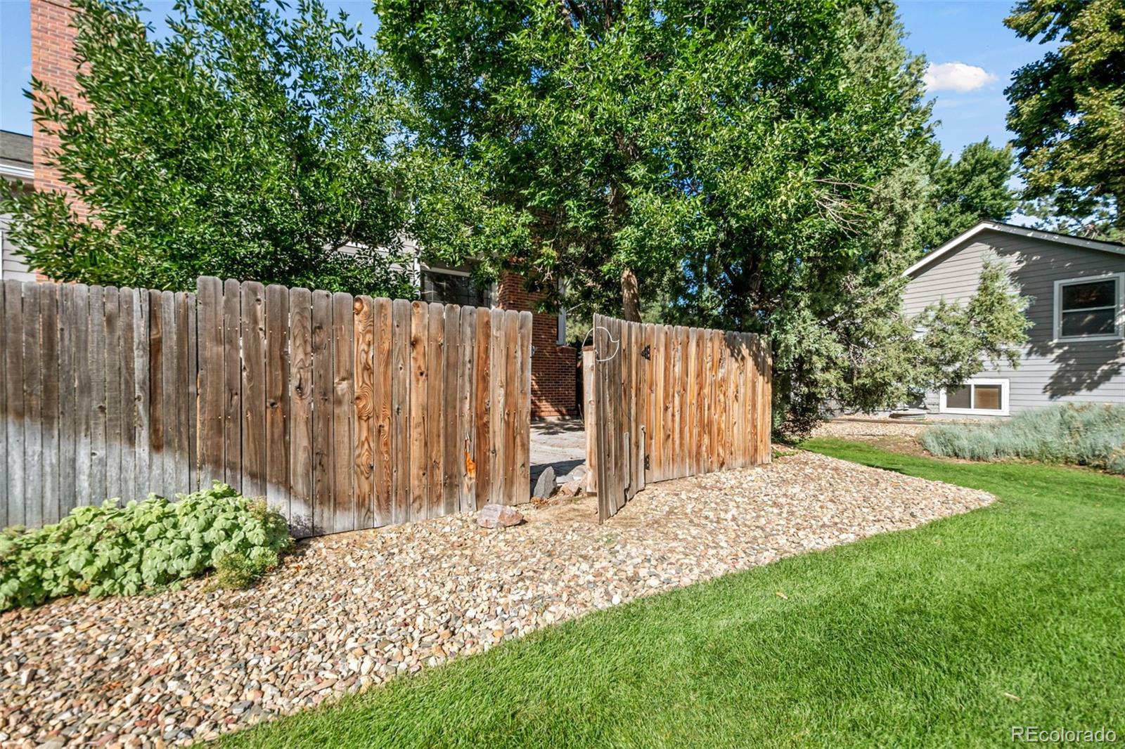 MLS Image #35 for 12521 e cornell circle,aurora, Colorado