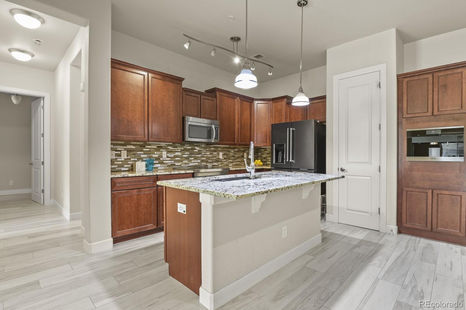 MLS Image #5 for 301  inverness way,englewood, Colorado