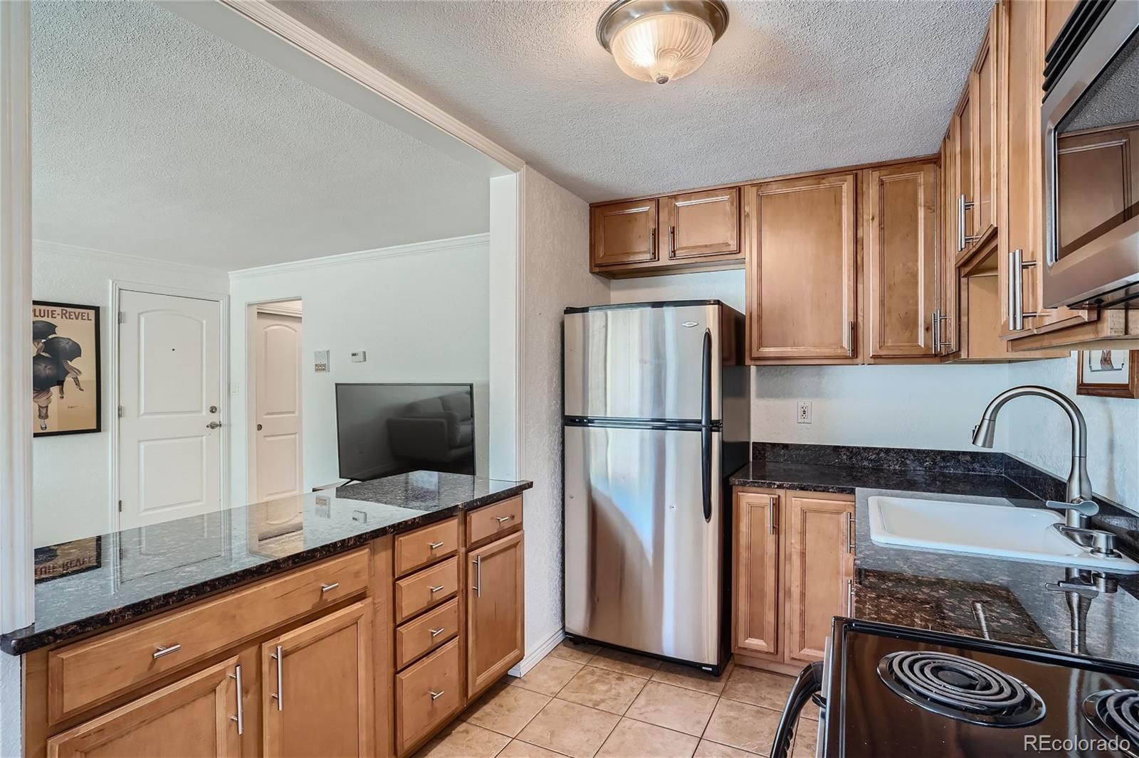 MLS Image #6 for 1151 n marion street,denver, Colorado