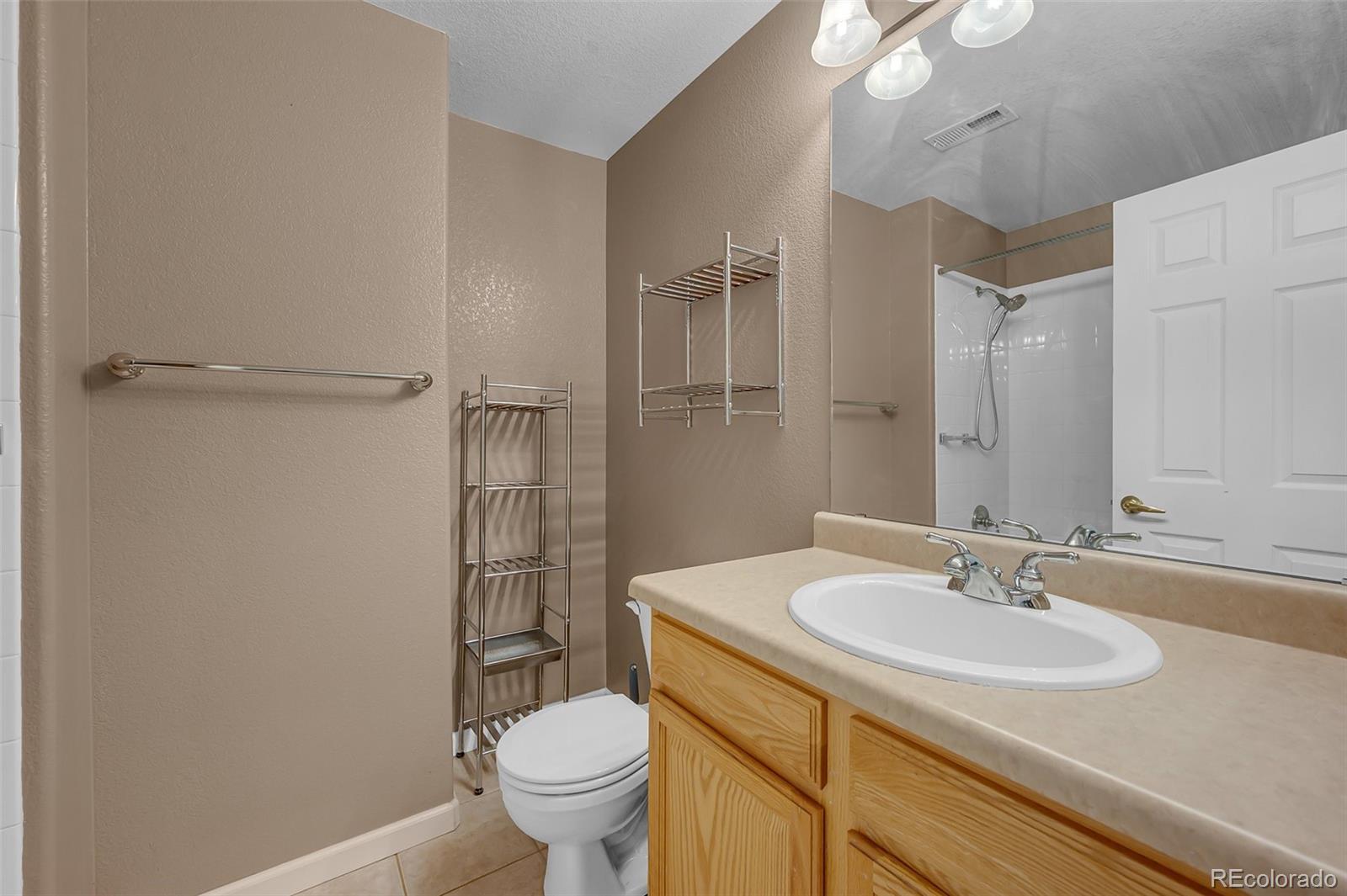 MLS Image #23 for 7131 s wenatchee way,aurora, Colorado