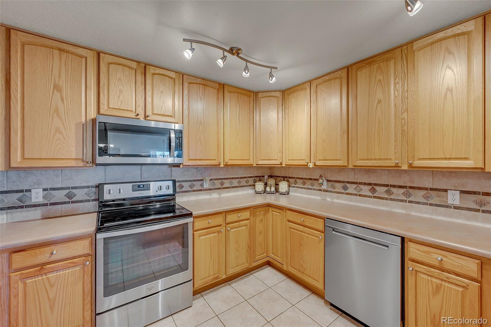 MLS Image #7 for 7131 s wenatchee way,aurora, Colorado