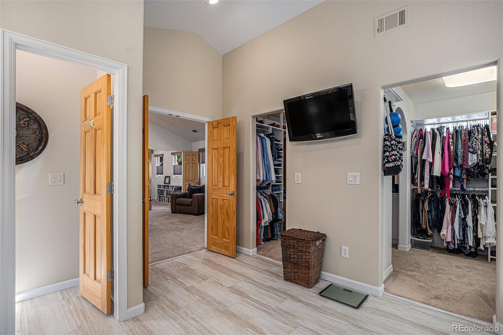 MLS Image #20 for 1250  oneida street,denver, Colorado