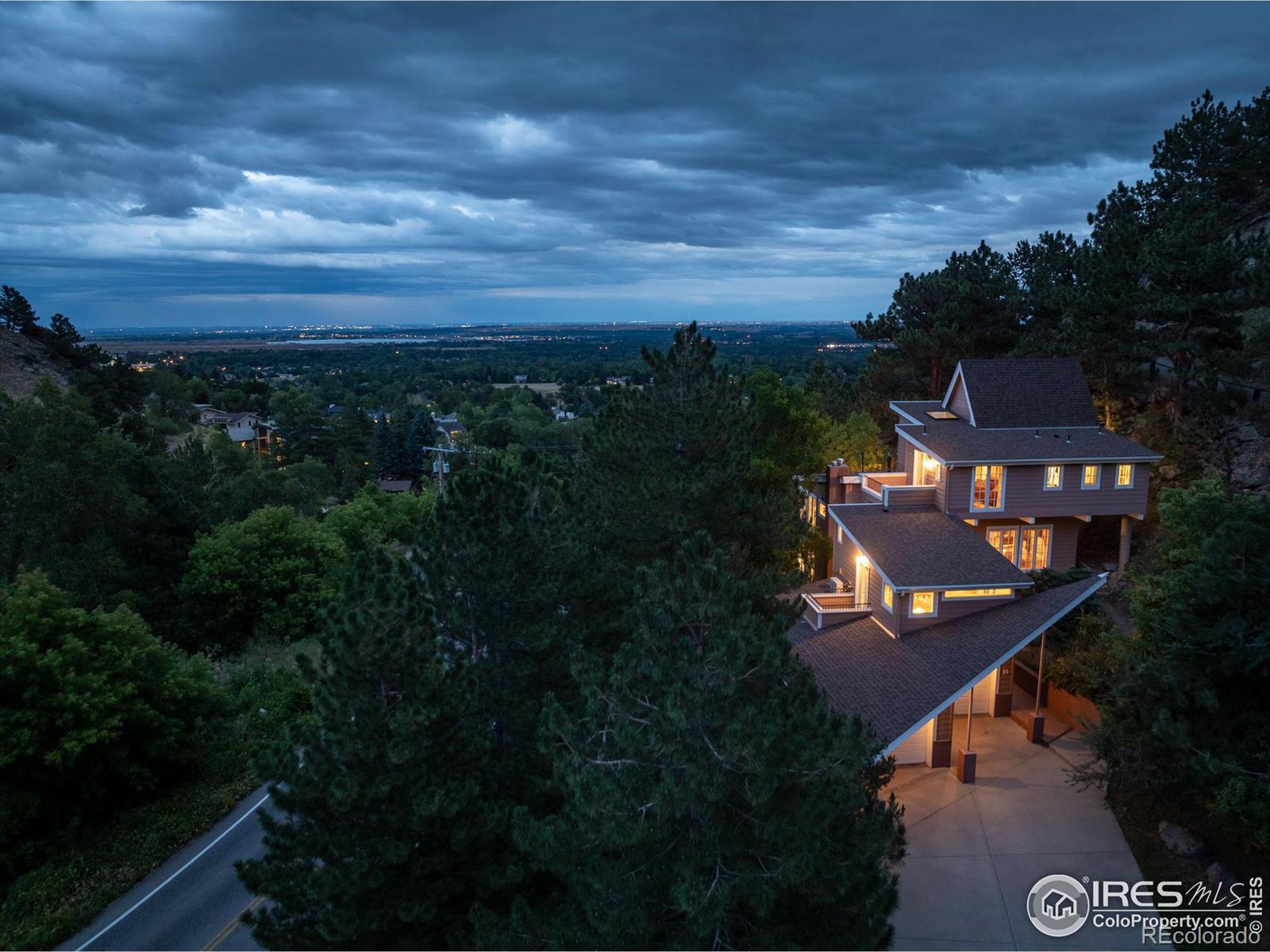 CMA Image for 15  Arrowleaf Court,Boulder, Colorado