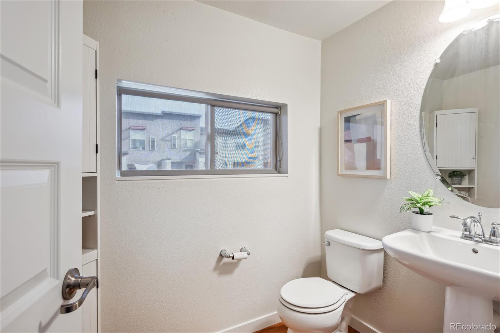 MLS Image #17 for 9016 e 50th avenue,denver, Colorado