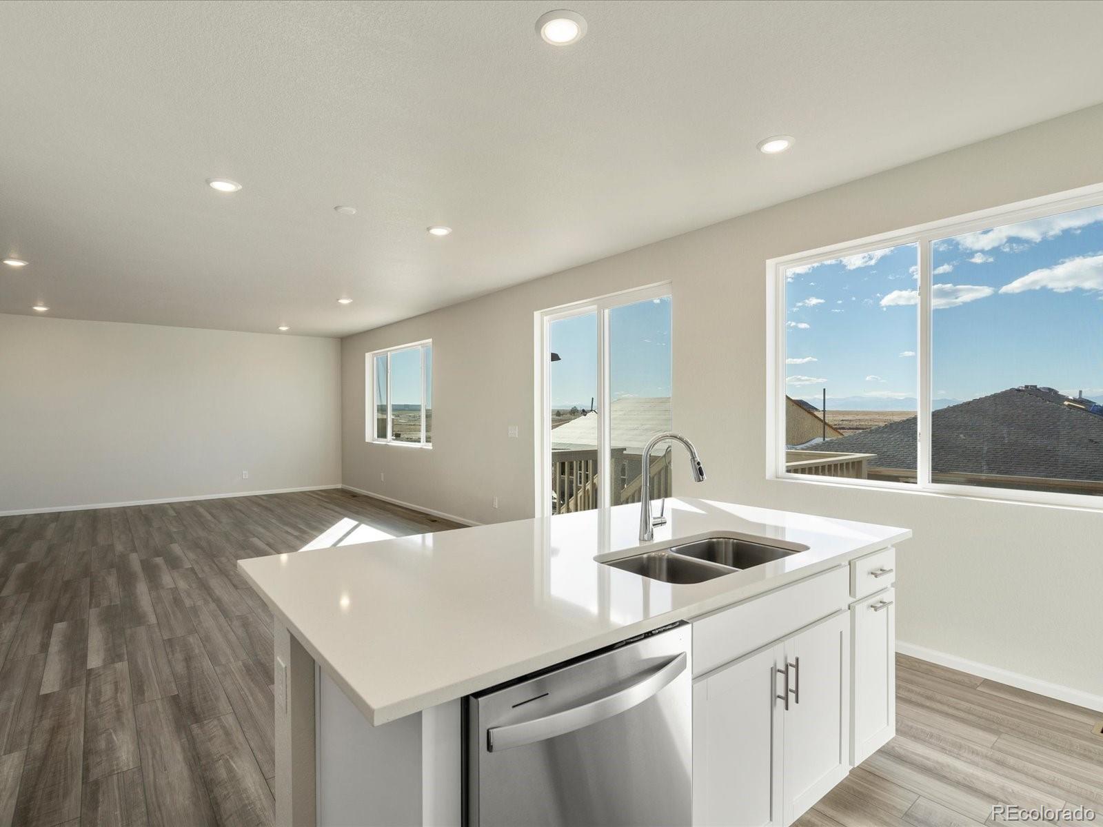 MLS Image #6 for 6134  sugarloaf street,brighton, Colorado