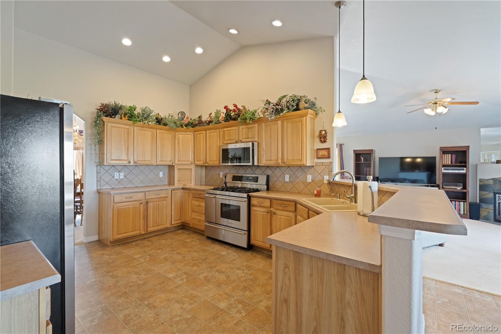 MLS Image #10 for 1443 w costilla street,colorado springs, Colorado