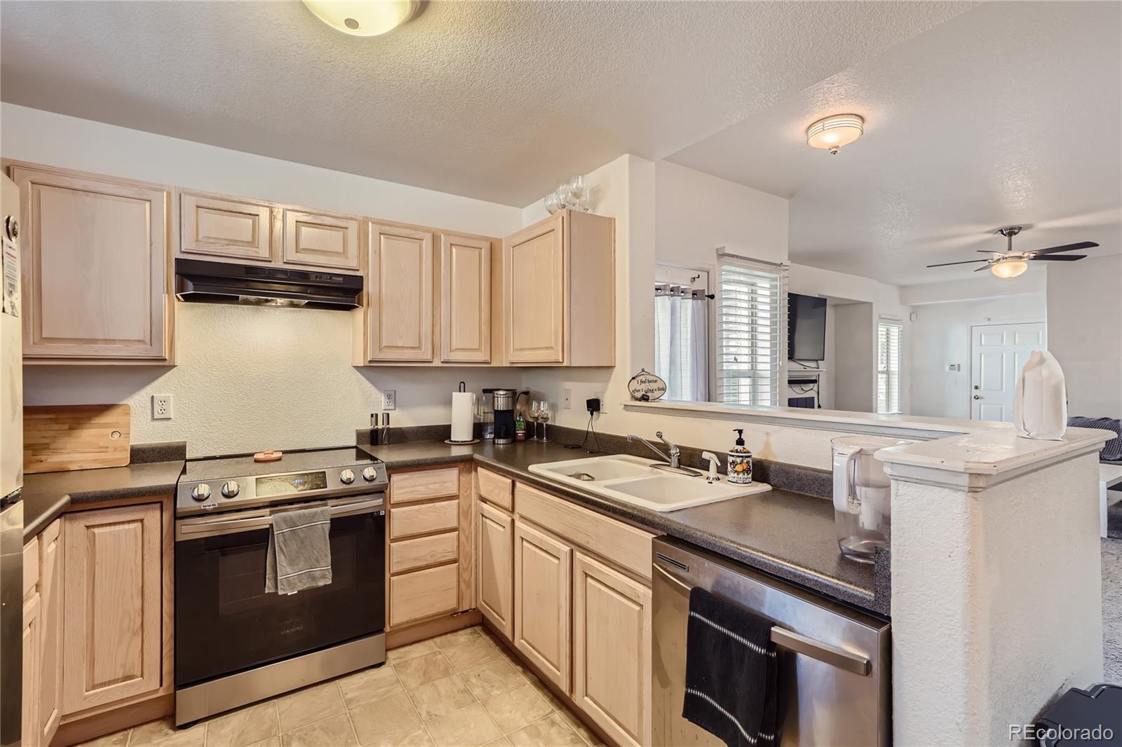 MLS Image #4 for 5800  tower road,denver, Colorado