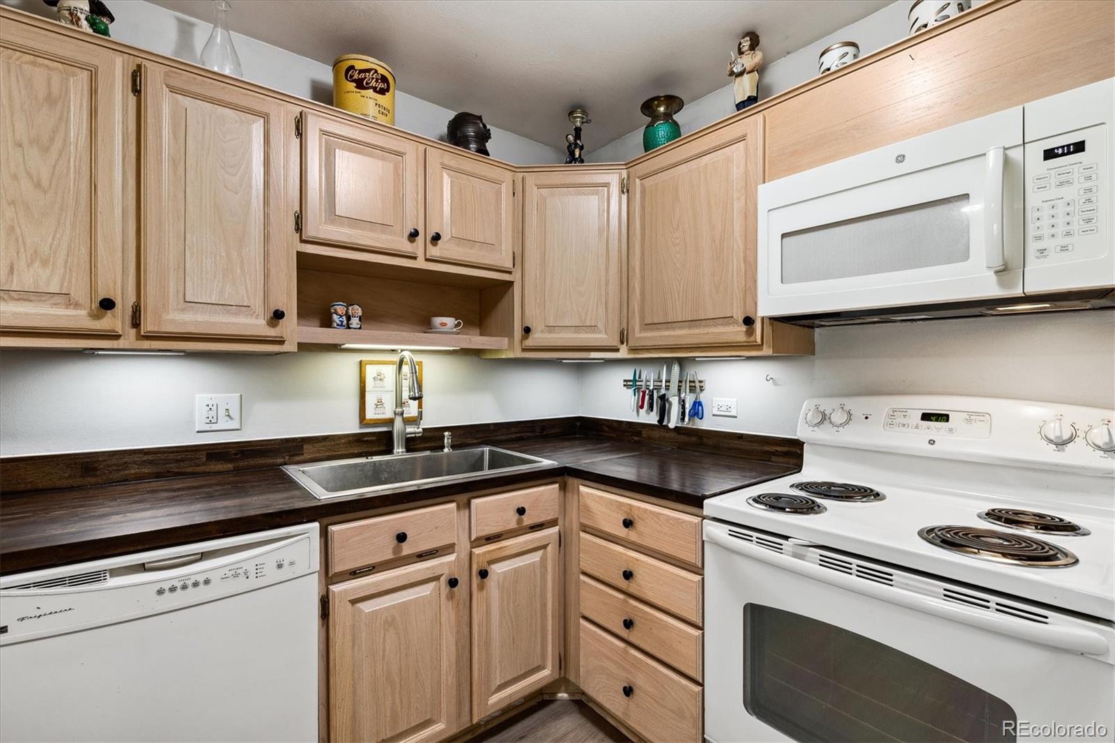 MLS Image #0 for 675 s alton way 7a,denver, Colorado