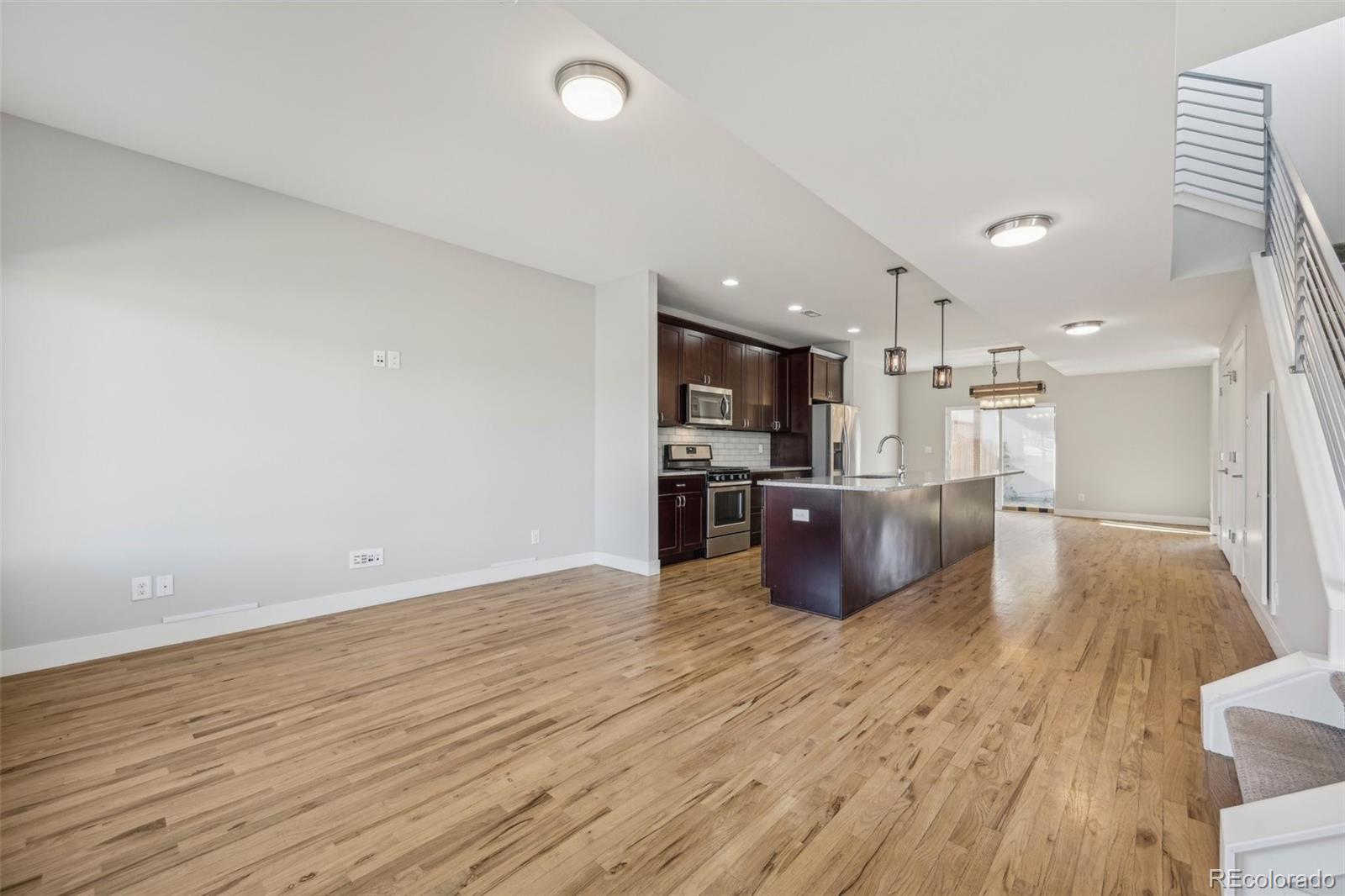 MLS Image #6 for 1596 w maple avenue,denver, Colorado