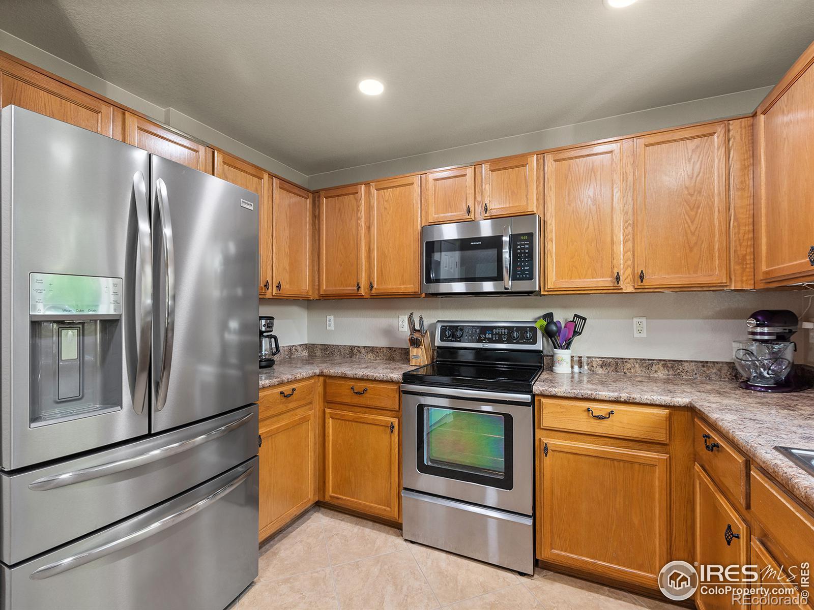 MLS Image #7 for 621  stoneham court,fort collins, Colorado