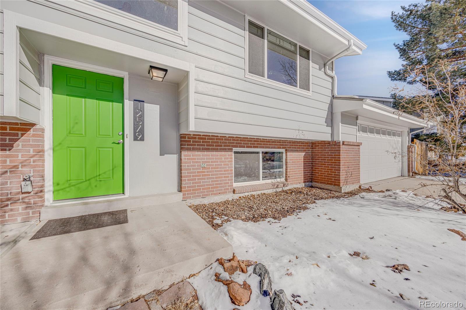 MLS Image #3 for 12579 e alaska place,aurora, Colorado