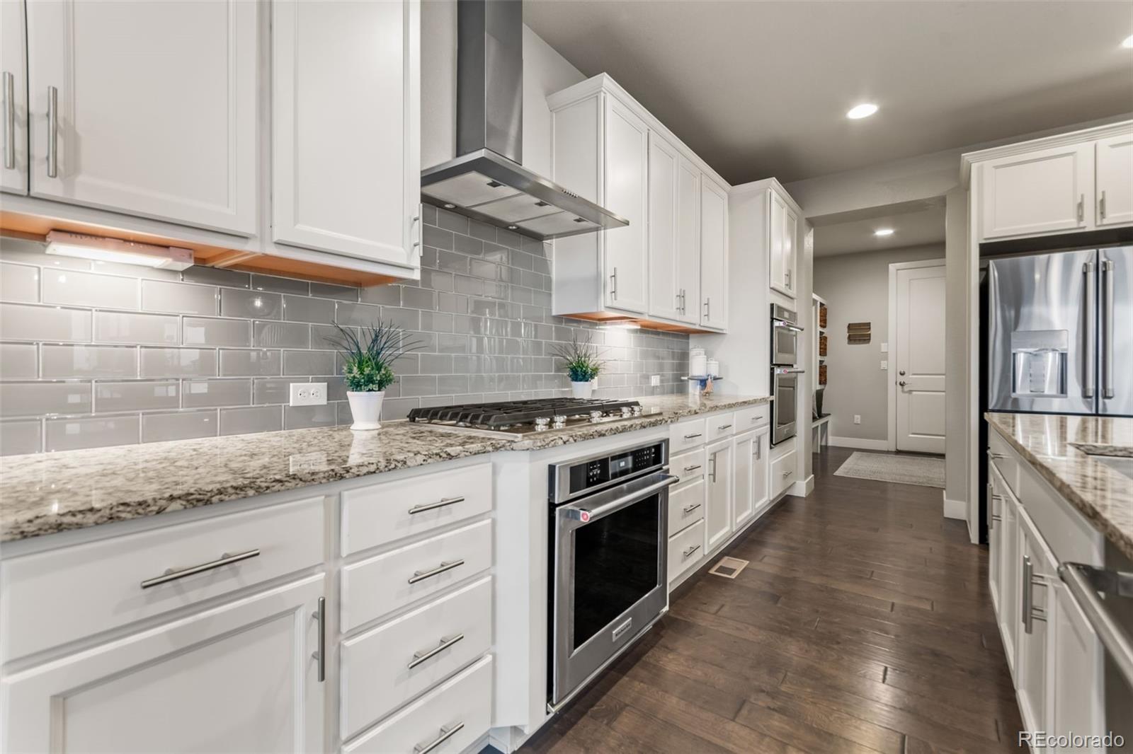 MLS Image #8 for 19632 w 94th place,arvada, Colorado