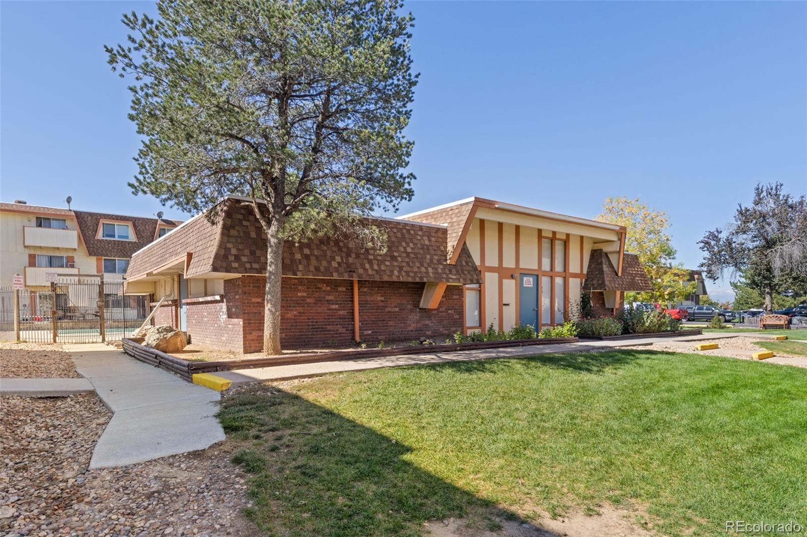 MLS Image #15 for 10211  ura lane,thornton, Colorado