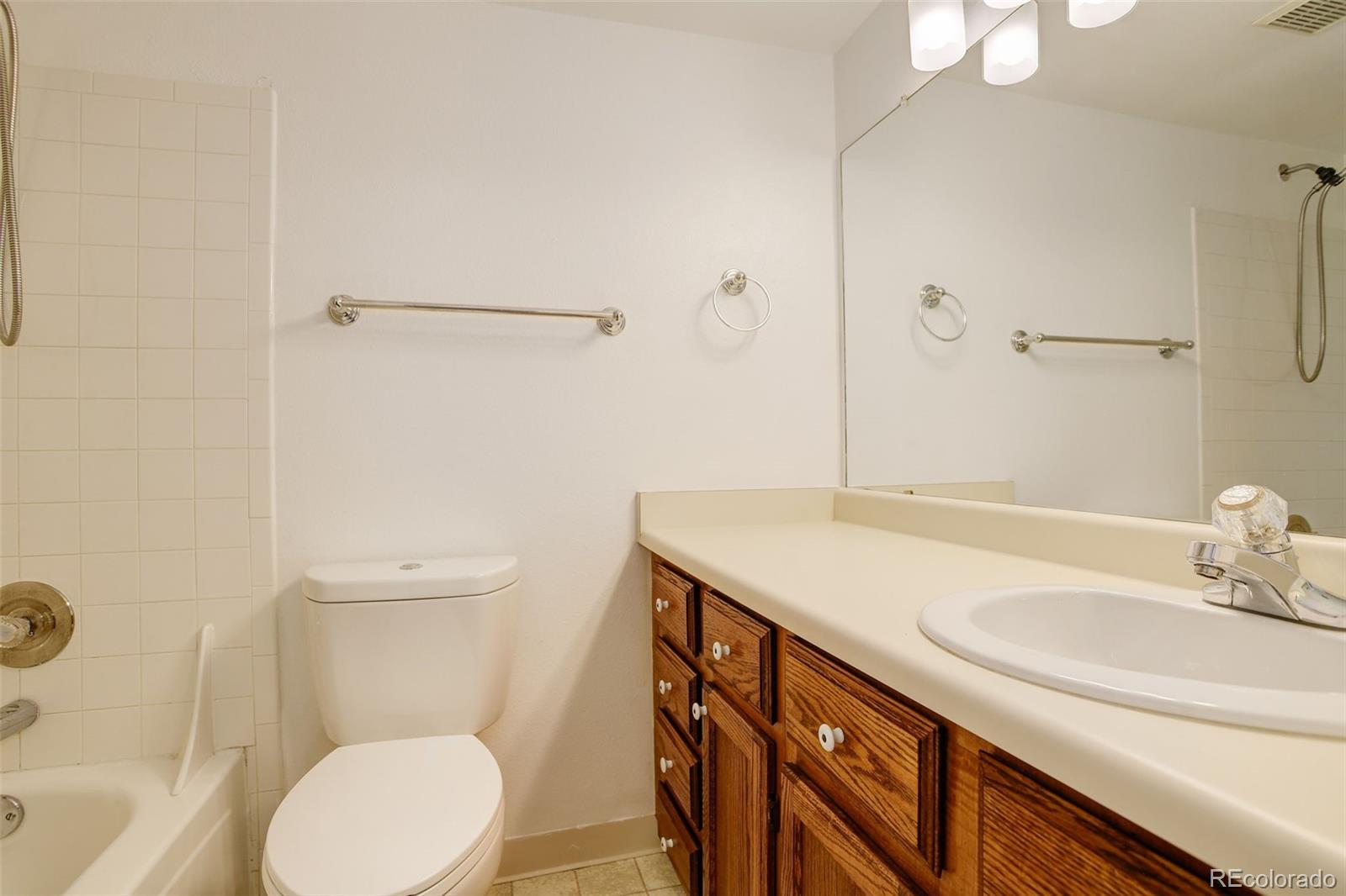 MLS Image #7 for 418  wright street 106,lakewood, Colorado