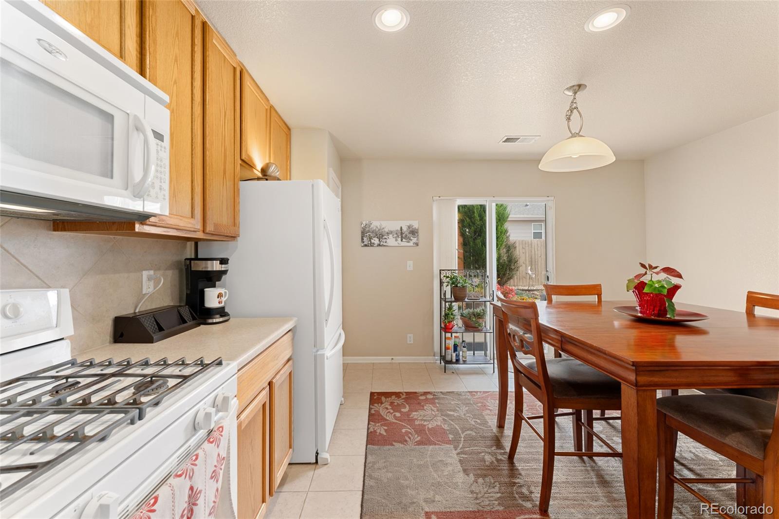 MLS Image #12 for 5526  lewiston street,denver, Colorado