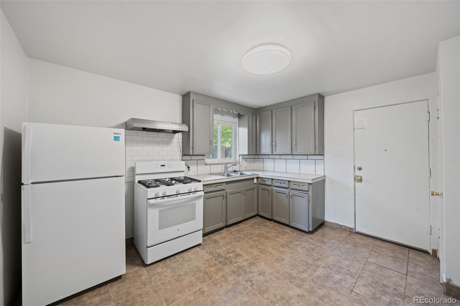 MLS Image #4 for 107  hooker street,denver, Colorado