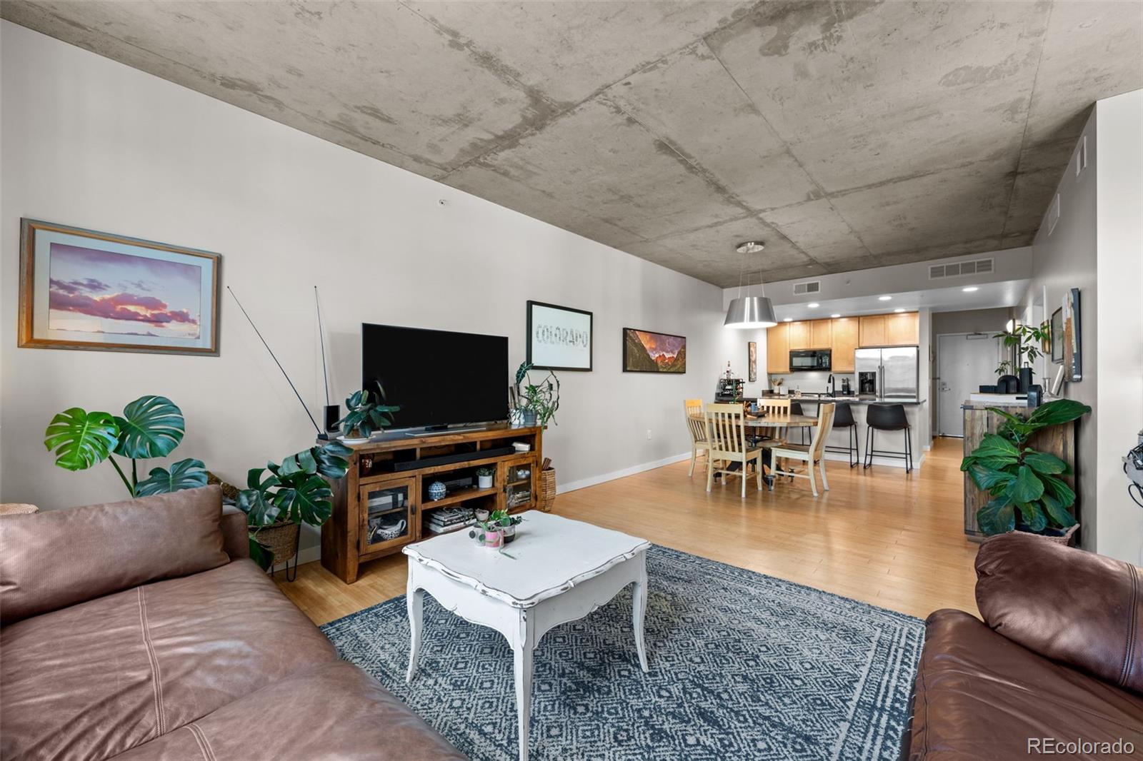 MLS Image #11 for 275 s harrison street,denver, Colorado