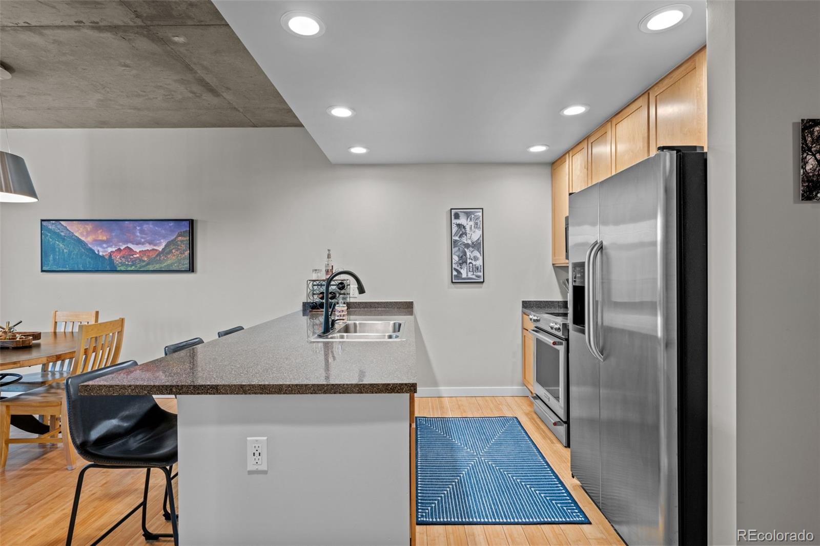 MLS Image #8 for 275 s harrison street,denver, Colorado