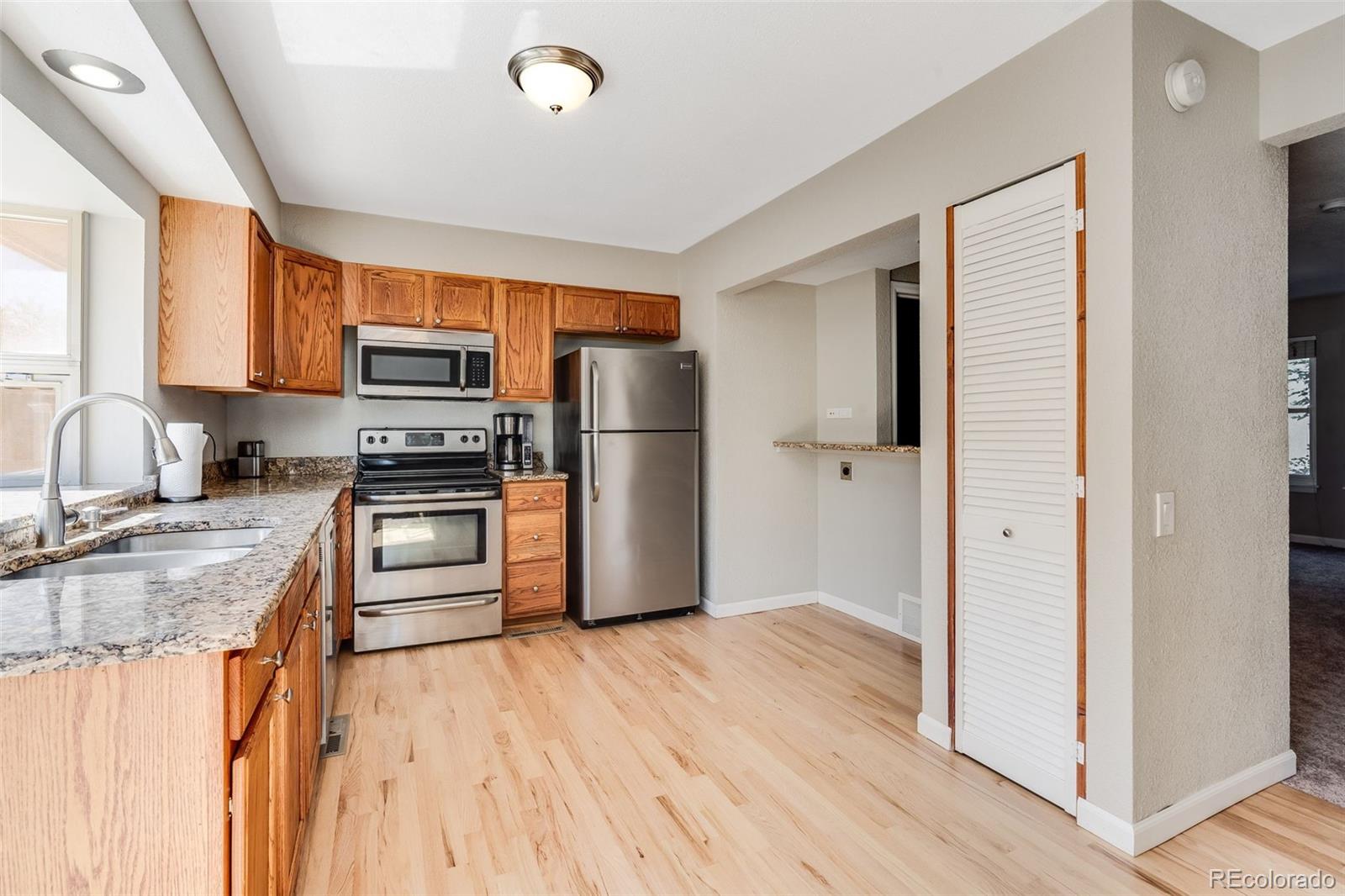 MLS Image #9 for 2852 s vaughn way,aurora, Colorado