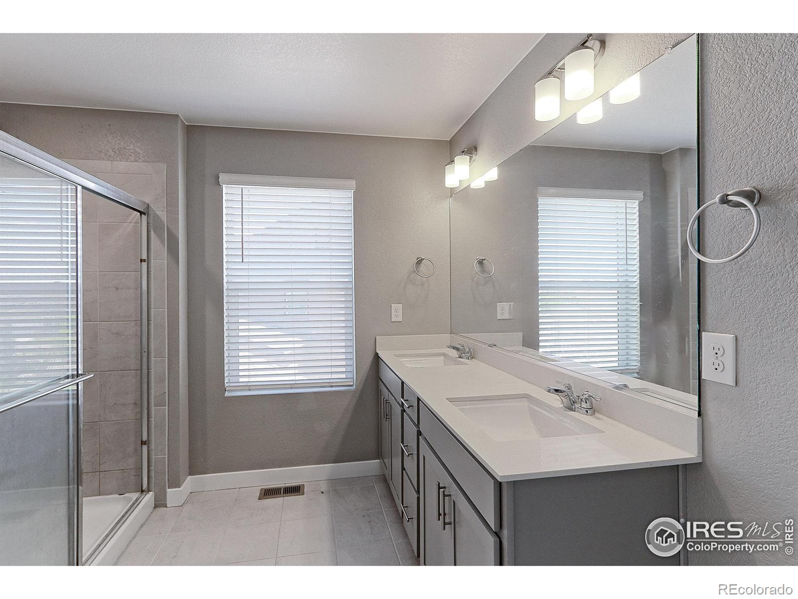 MLS Image #17 for 7704 e 158th place,thornton, Colorado