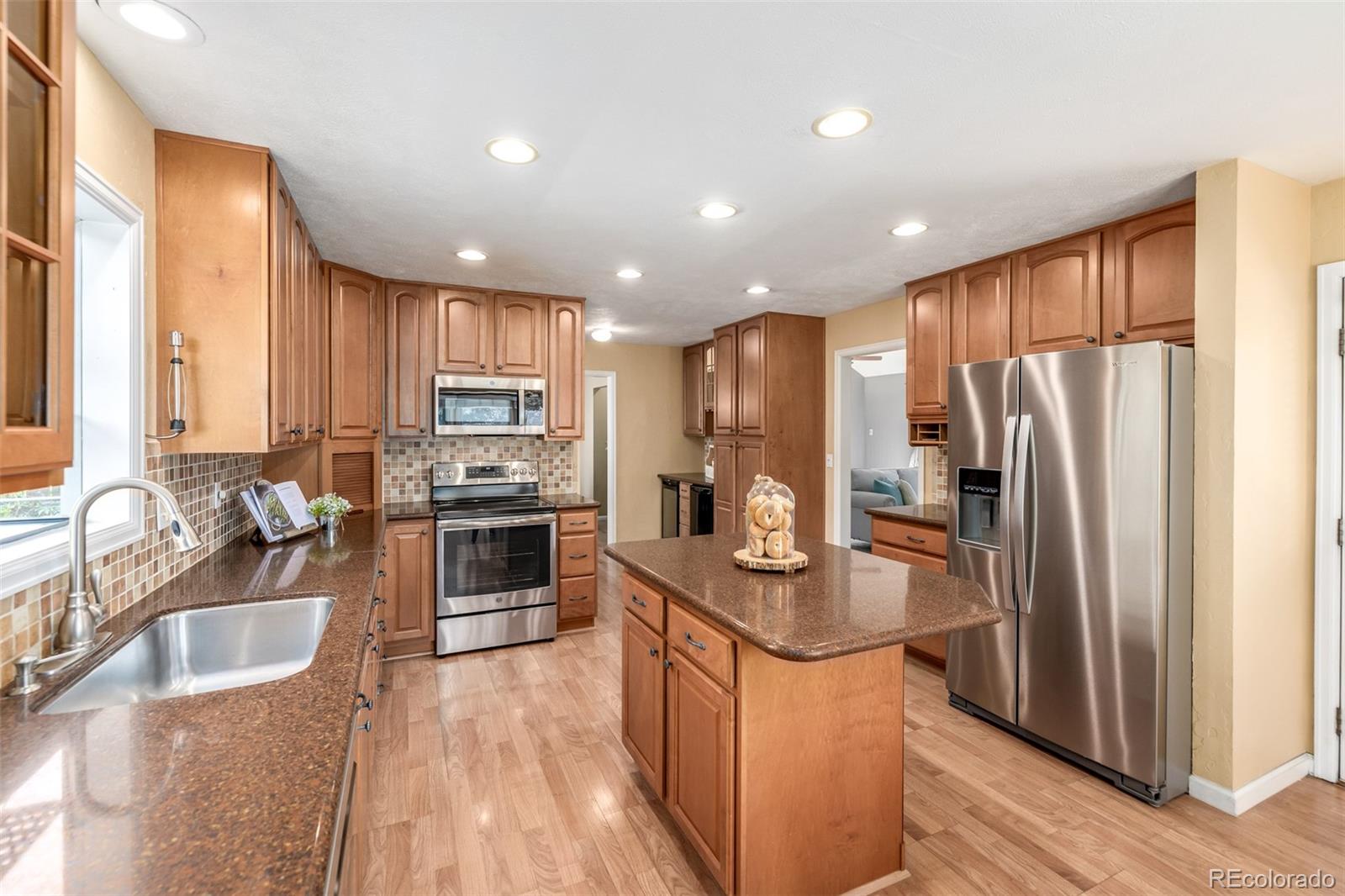 MLS Image #14 for 12460 e harvard drive,aurora, Colorado