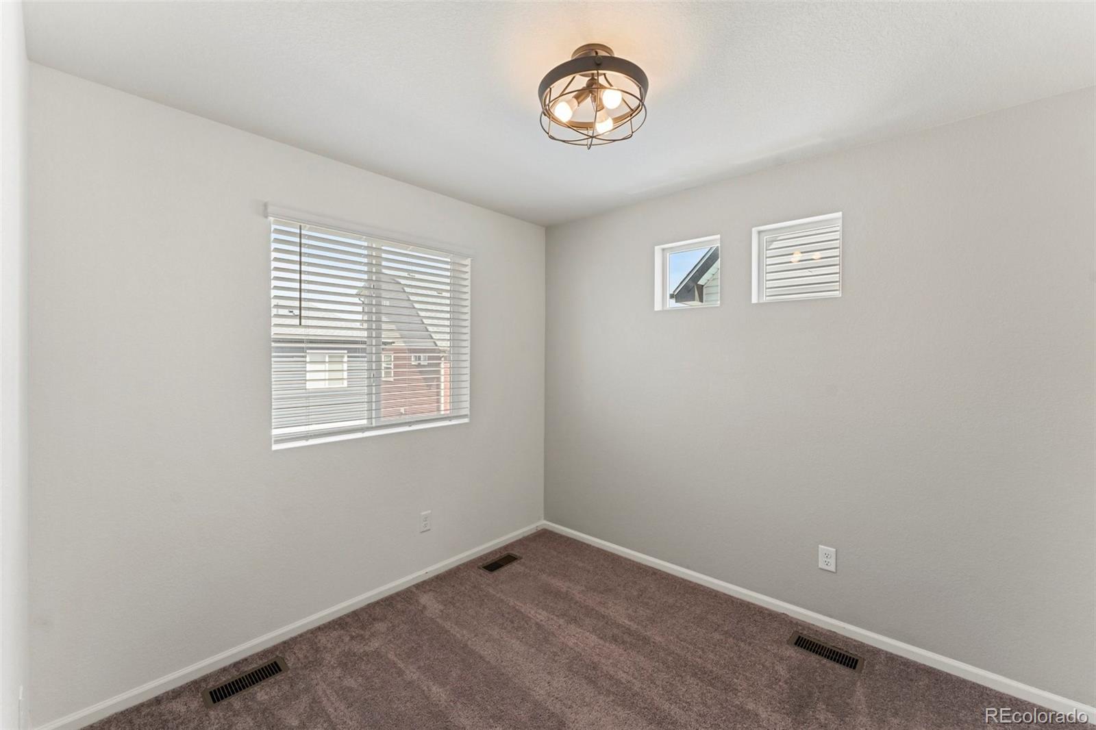 MLS Image #11 for 18222 e 51st place,denver, Colorado