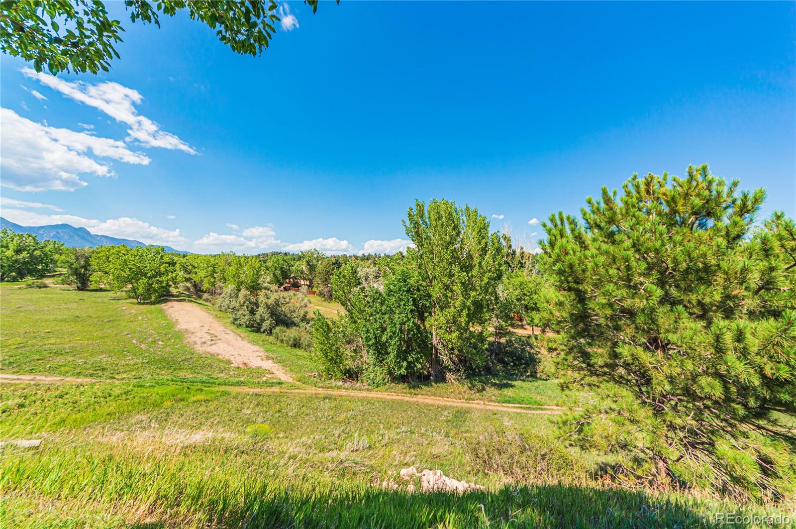 MLS Image #30 for 128 w rockrimmon boulevard,colorado springs, Colorado