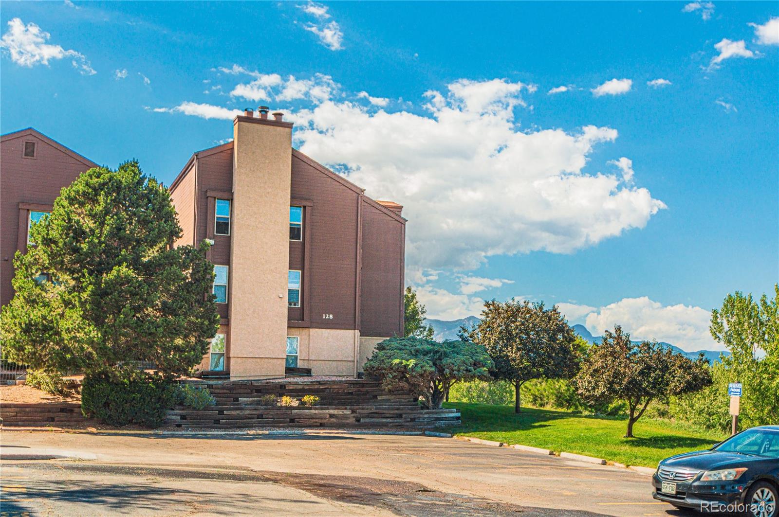 MLS Image #39 for 128 w rockrimmon boulevard,colorado springs, Colorado