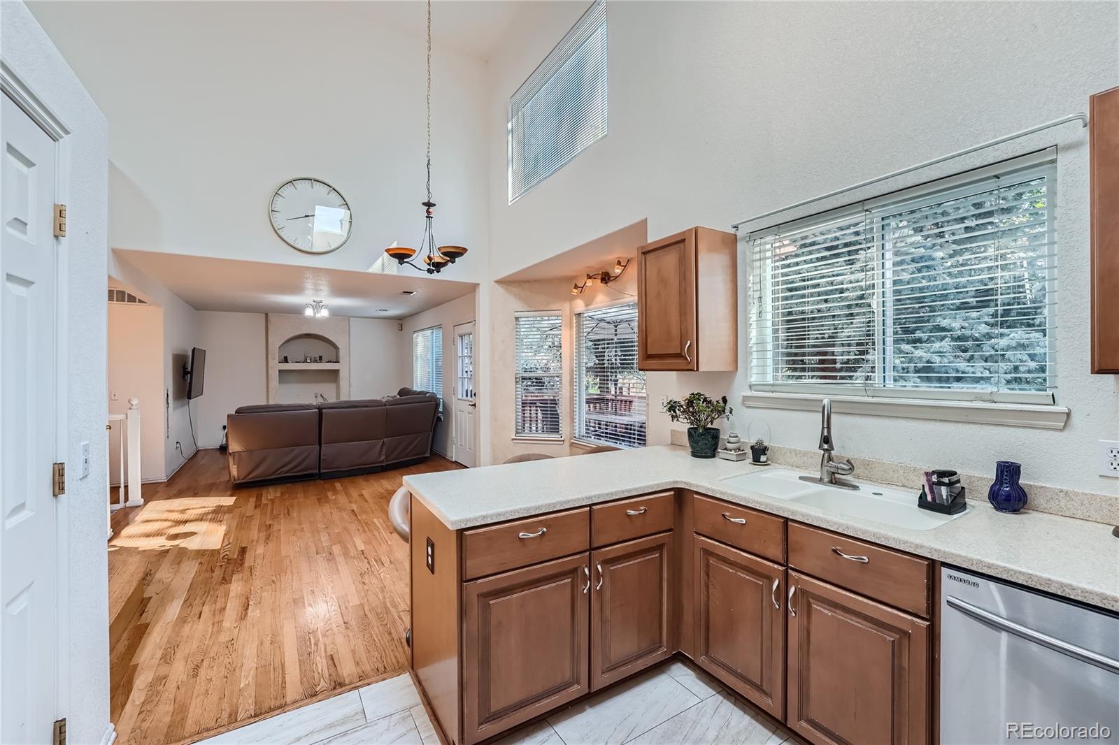 MLS Image #5 for 18872 e prentice place,centennial, Colorado