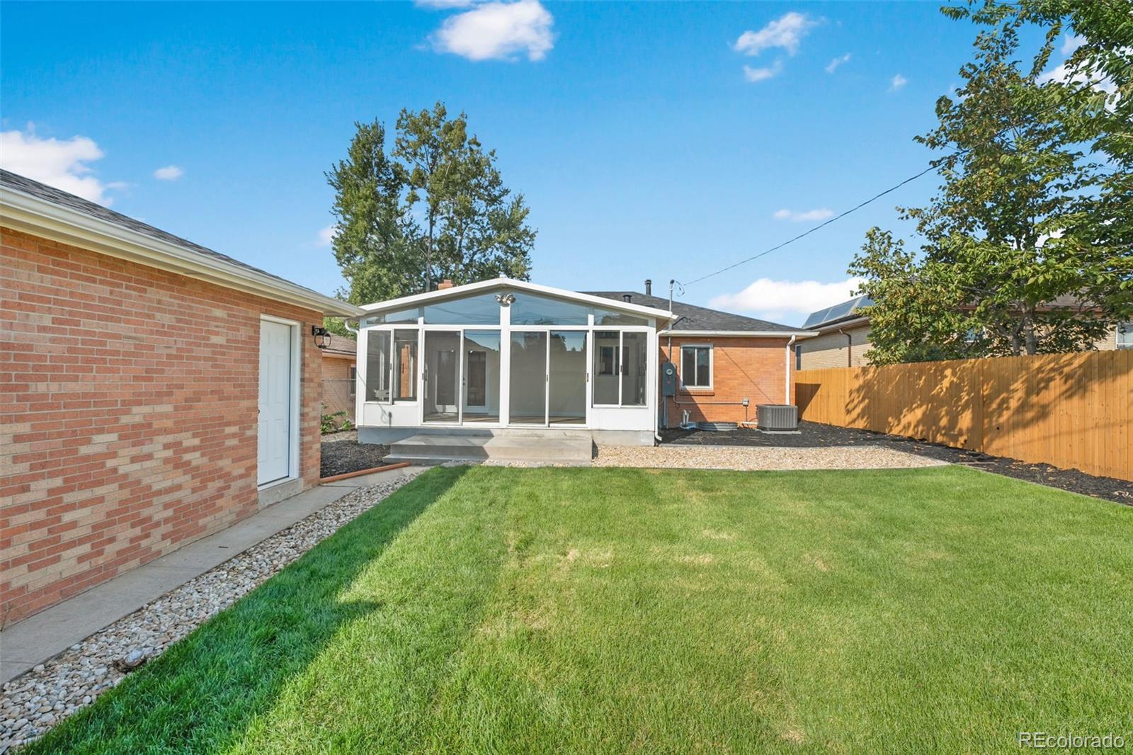 MLS Image #41 for 3034  leyden street,denver, Colorado