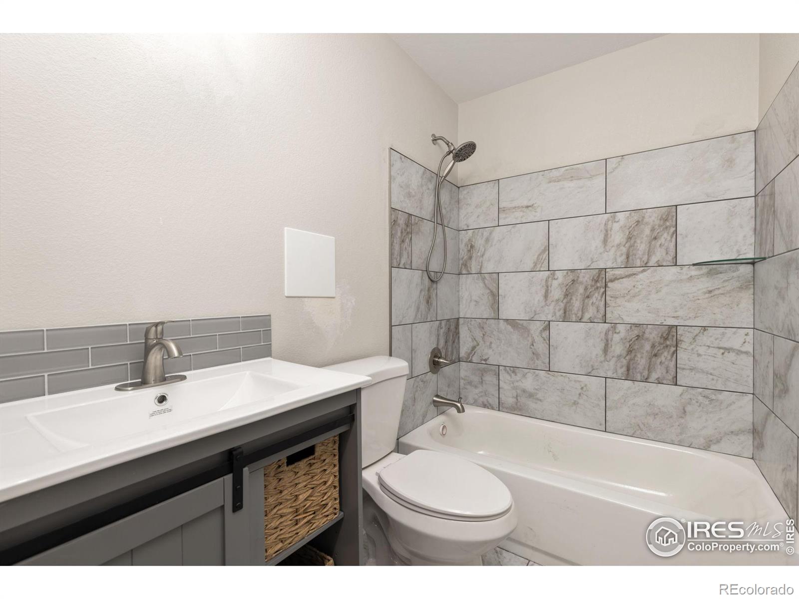 MLS Image #15 for 407  double tree drive,greeley, Colorado